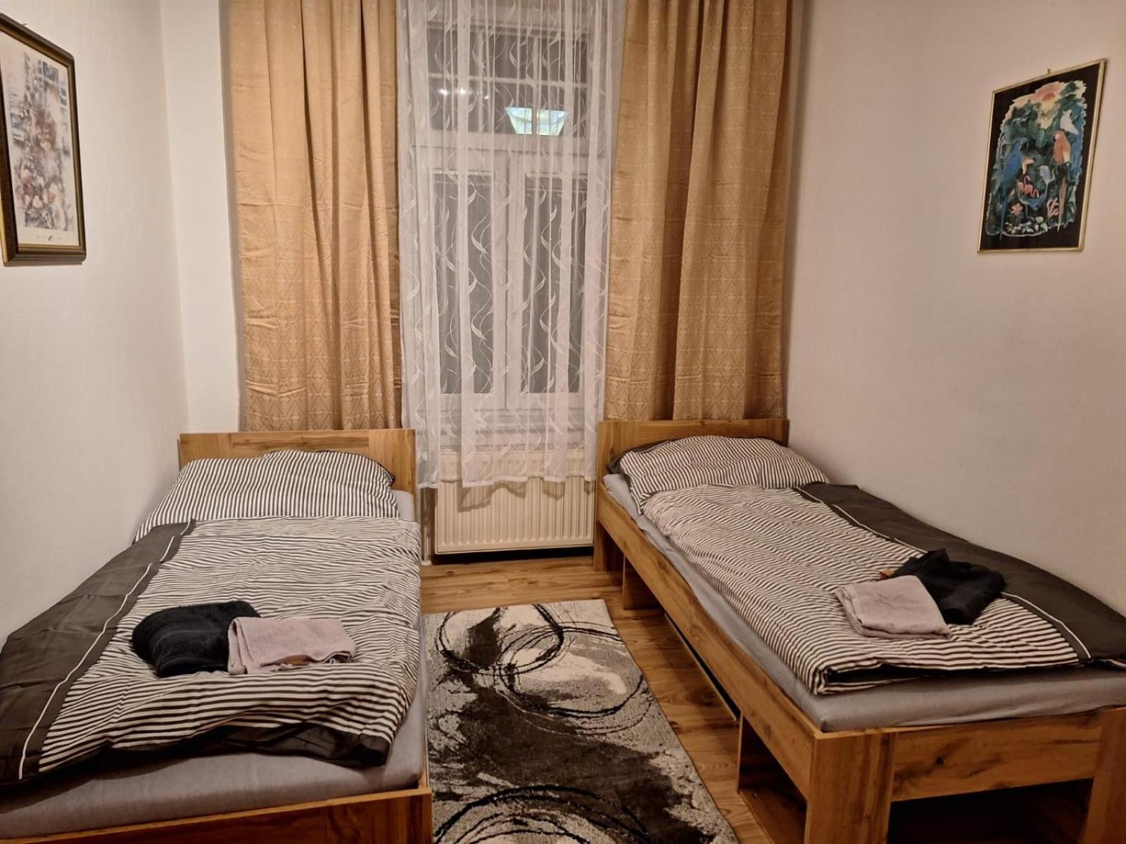 Villa Scs Naehe Винер Нойдорф Екстериор снимка